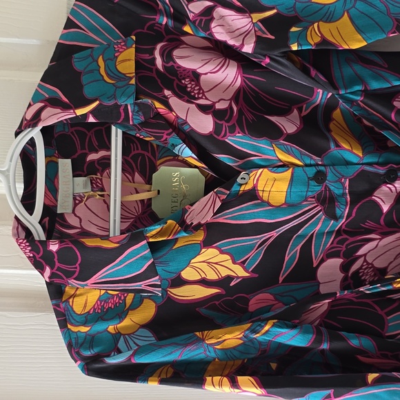 RYEGRASS BRAND WOMEN'S BLACK AND PINK FLORAL TOP SIZE SMALL - Picture 1 of 16